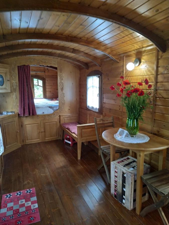 Les Roulottes Vesta Villa Leognan Ngoại thất bức ảnh