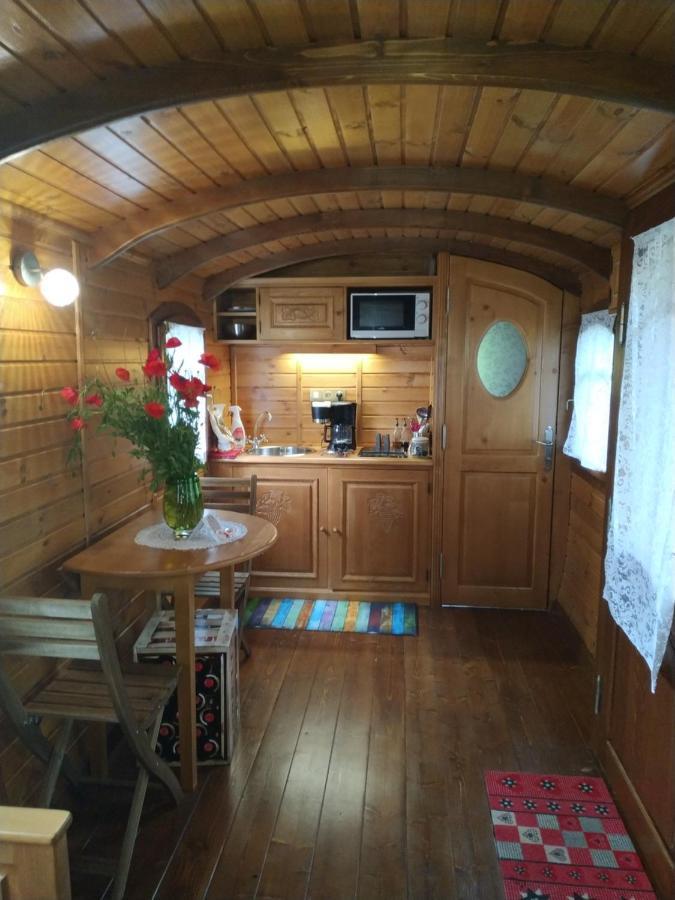 Les Roulottes Vesta Villa Leognan Ngoại thất bức ảnh