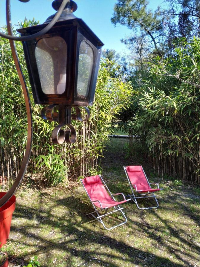 Les Roulottes Vesta Villa Leognan Ngoại thất bức ảnh